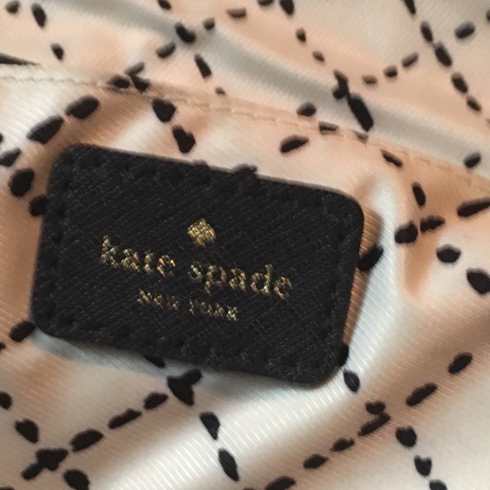 SOLD Authentic Kate Spade Crossbody turn lock purse - Picture 6 of 8